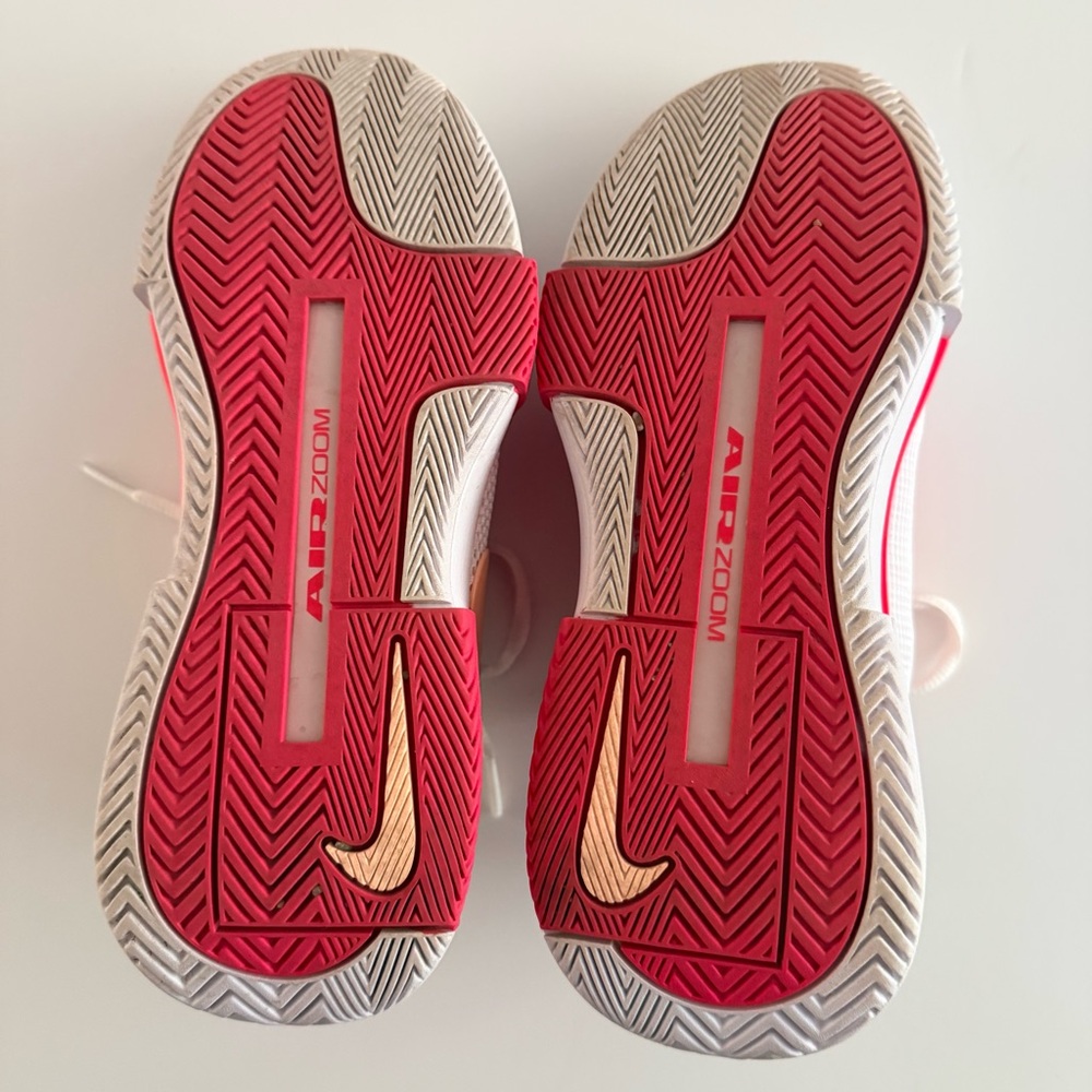 Nike Zoom GP‎ Challenge 1 HC Women's Tennis Shoes Size 5.5 FB3148-102 - Picture 11 of 14